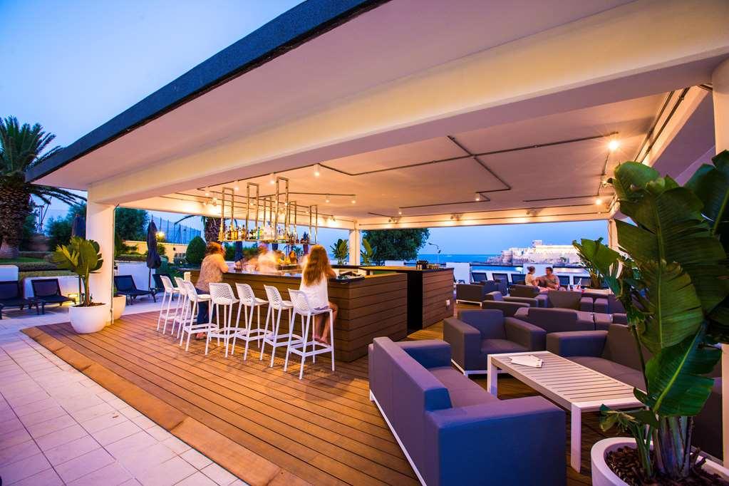 Corinthia St George's Bay Hotell 5*