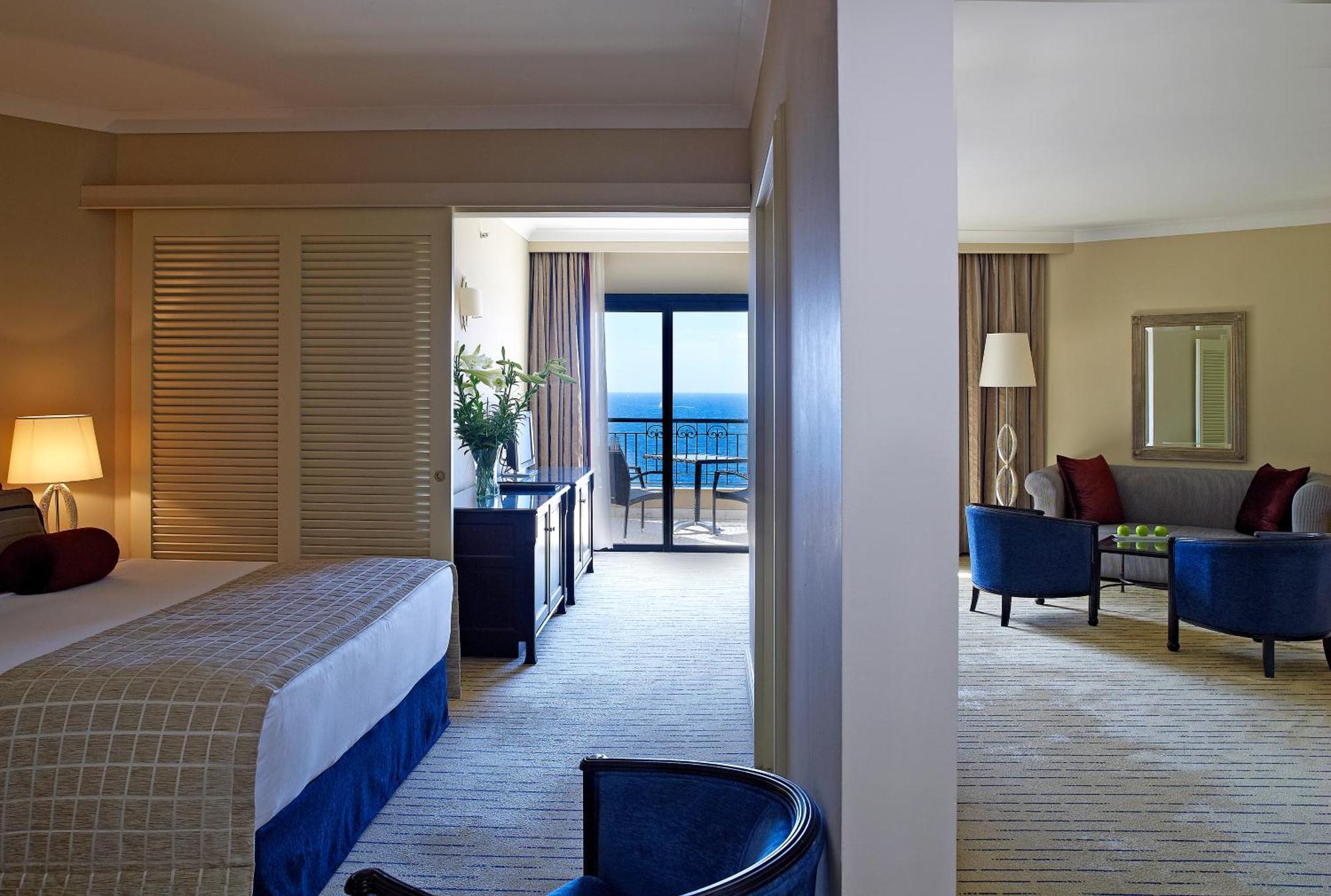 Corinthia St George's Bay 5* San Ġiljan